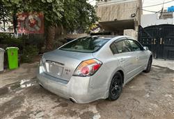 نيسان ألتيما